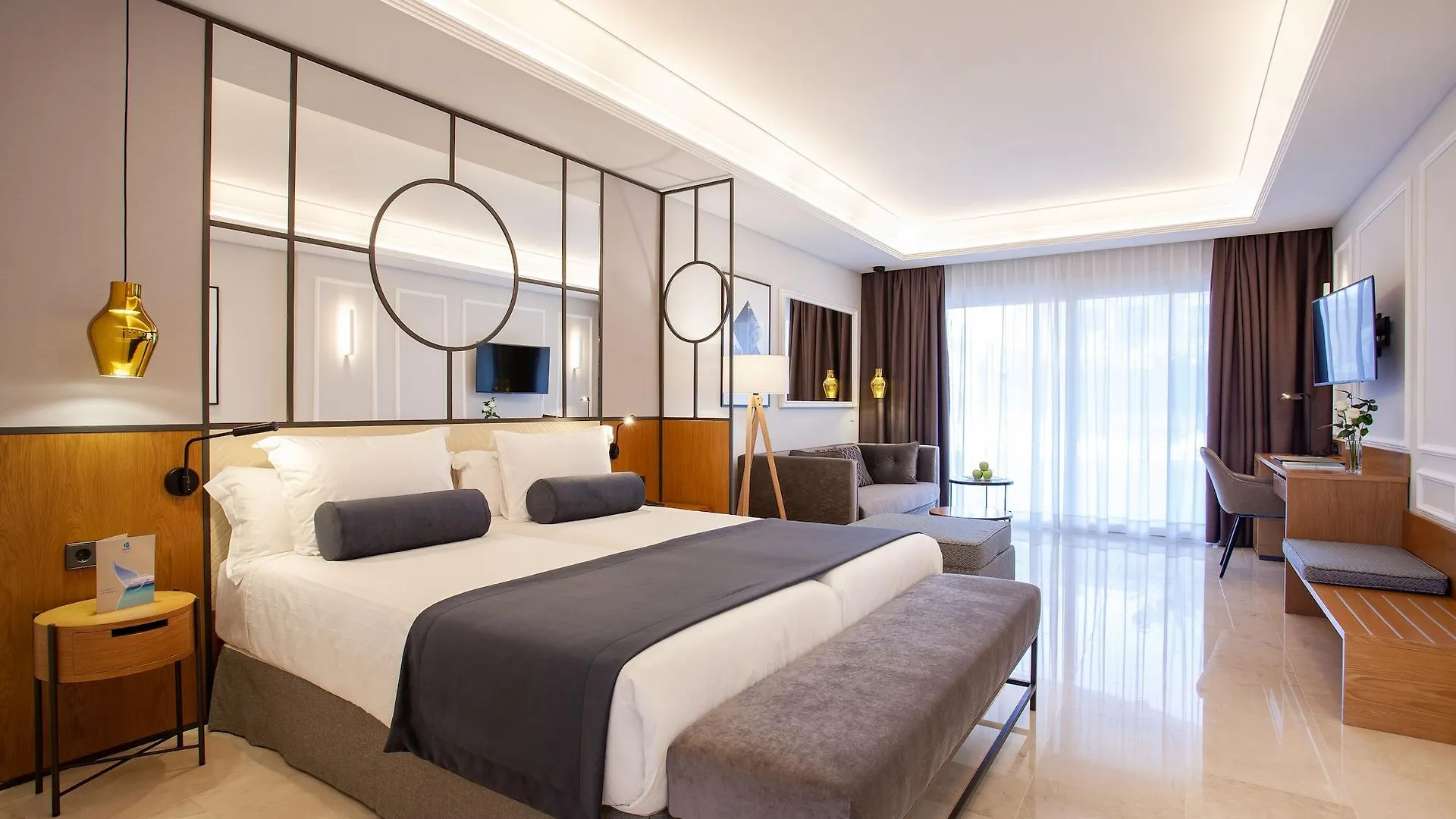 Grupotel Playa De Palma Suites & Spa Hotel